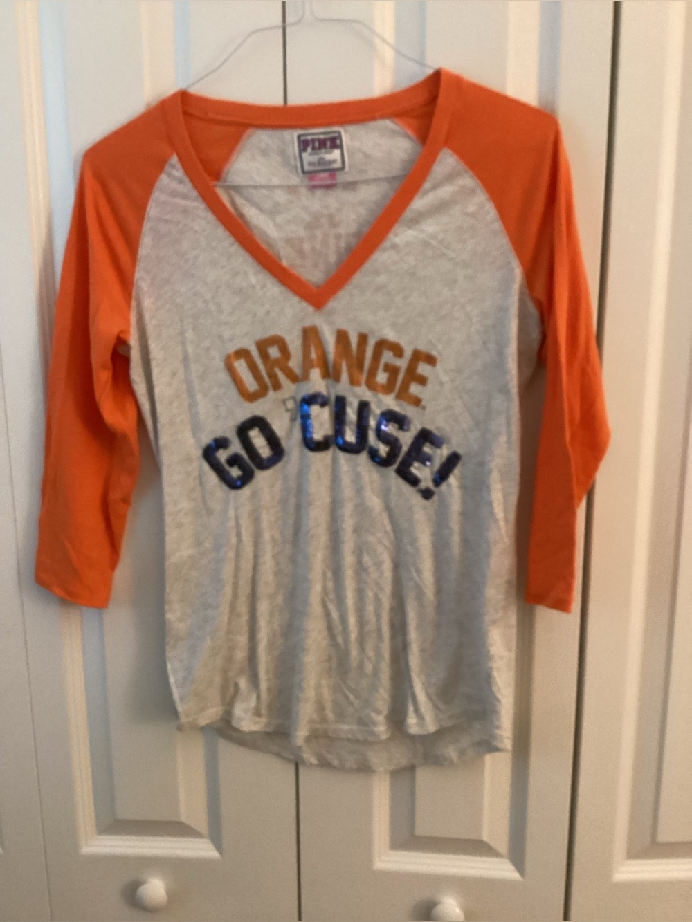 VICTORIAS SECRET PINK COLLEGIATE SYRACUSE "GO'CUSE"  VNECK  Bedazzled Tee - L